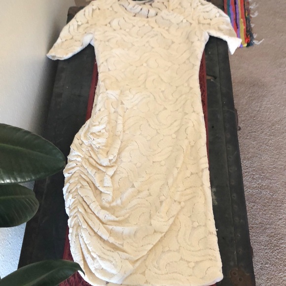 Dress - Picture 4 of 4